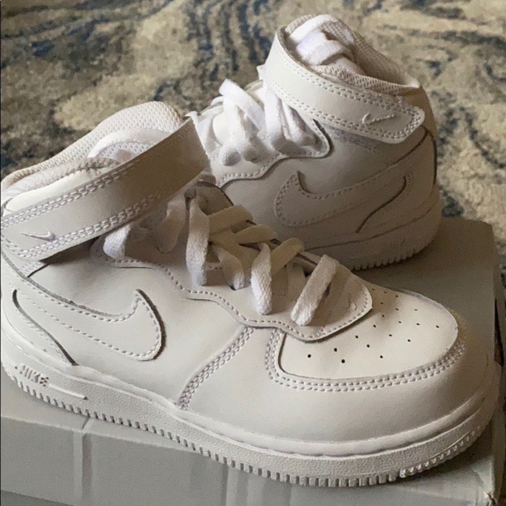 Nike Air Force 1 White Mid Size 10C